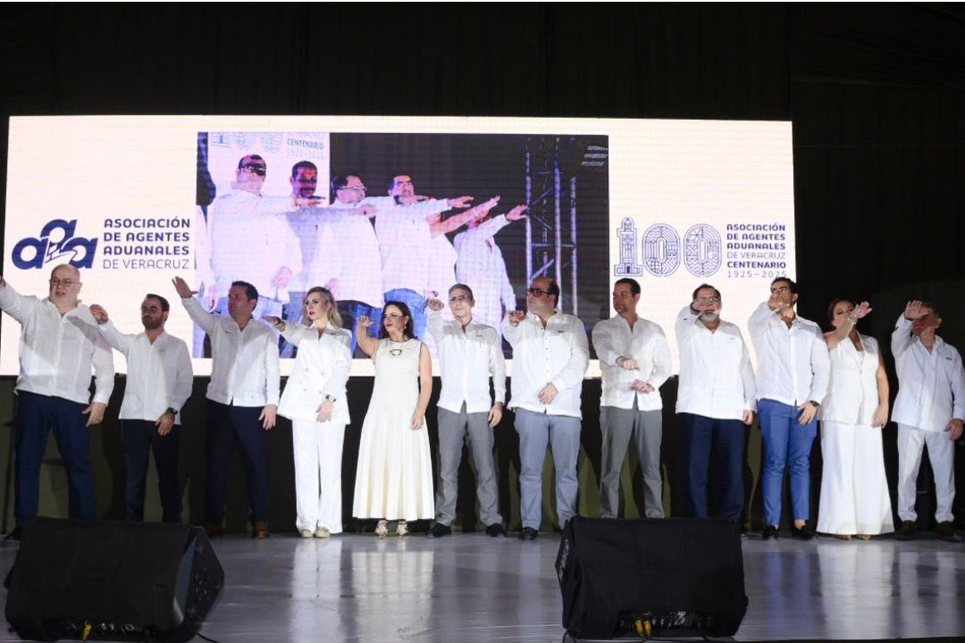 Alfredo Deschamps Beverido asume la presidencia de la Asociación de Agentes Aduanales de Veracruz